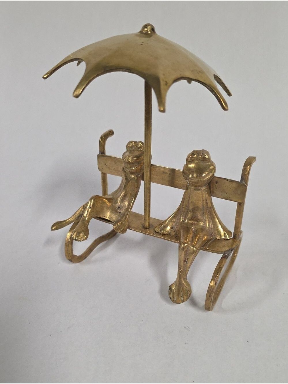 Vintage Brass Frogs on Bench Under Umbrella Figurine Whimsical Decor - Picture 3 of 10